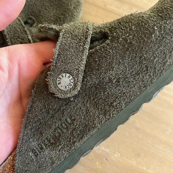 Birkenstock Suede Sherpa Buckle Clog Olive Green - Picture 6 of 6